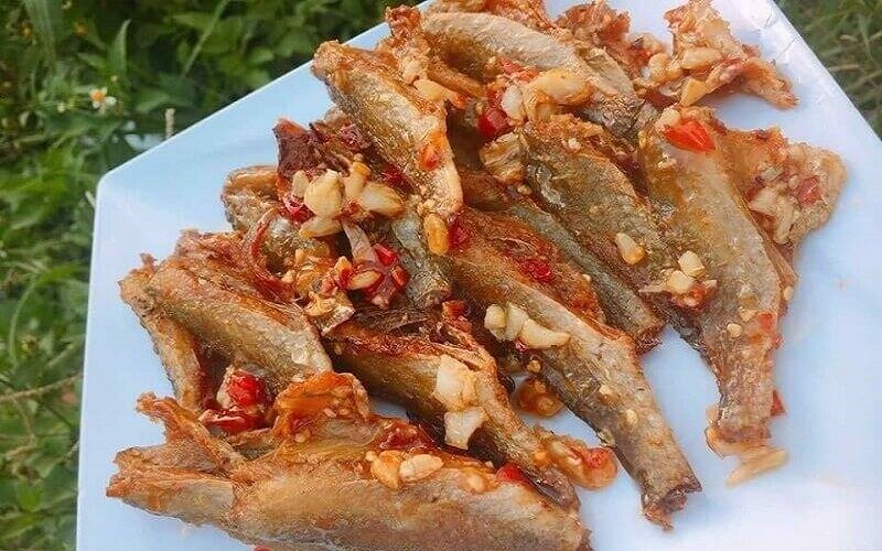 2 cách làm khô cá đù 1 nắng và khô cá đù chấy tỏi thơm ngon, đơn giản tại  nhà