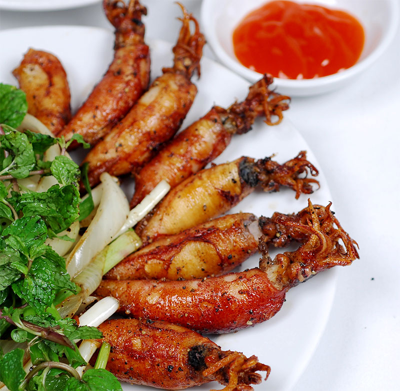Cách phân biệt Mực Trứng và Mực Ống 