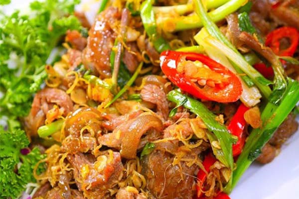 Cách làm dê xào lăn đơn giản, hấp dẫn - không hôi 