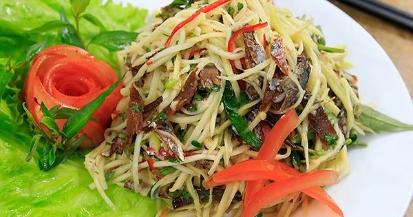 2 cách làm gỏi xoài cá khô - Đặc sản níu chân du khách tại Nha Trang Đam mê  nấu nướng