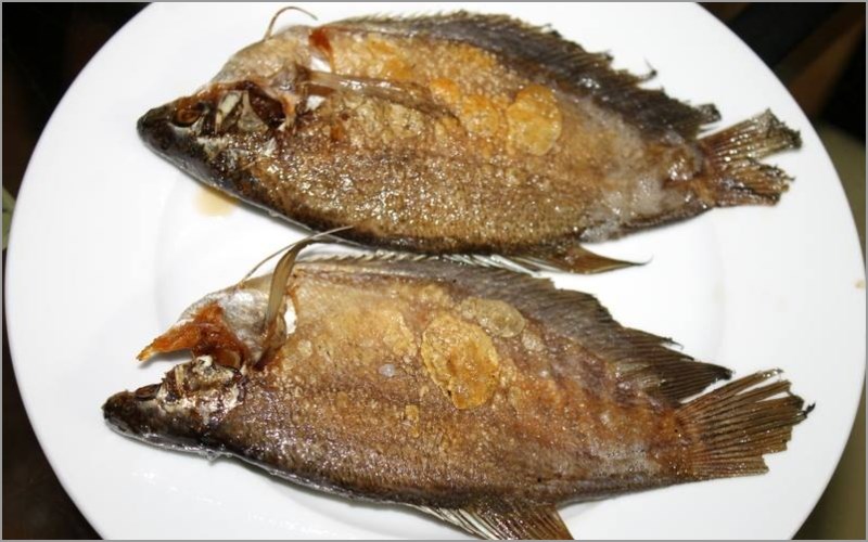 Khô cá sặc chiên giòn