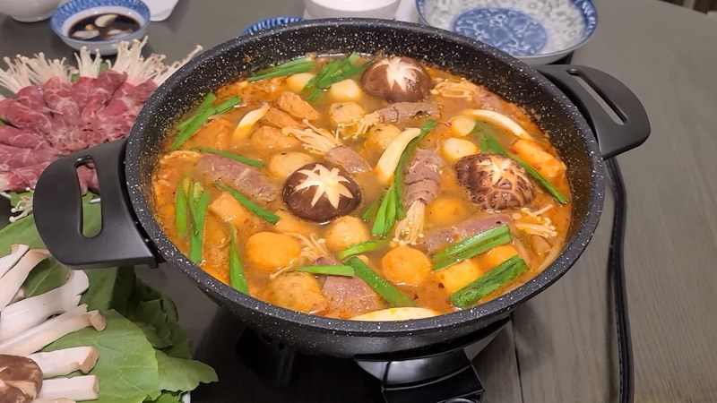 Lẩu đuôi bò kim chi