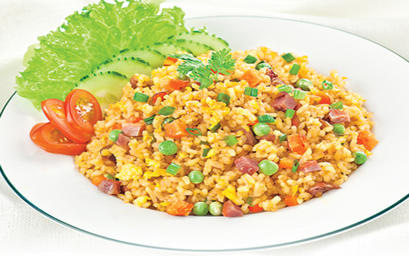 Cơm chiên lạp xưởng Cơm chiên lạp xưởng