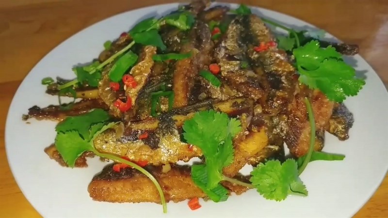 Cá trích chiên nước mắm